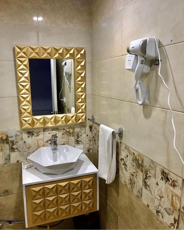 Mariam Hotel Tbilisi Exteriör bild